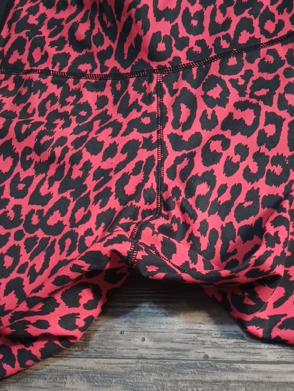 New York & Company Leopard Print Leggings - Picture 9 of 11